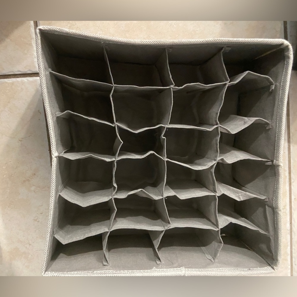 Drawer organizers - Picture 2 of 3